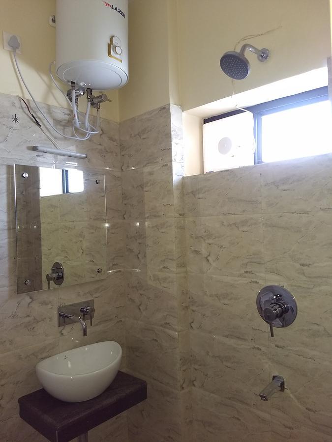 Hotel Reyansh Tanakpur Esterno foto