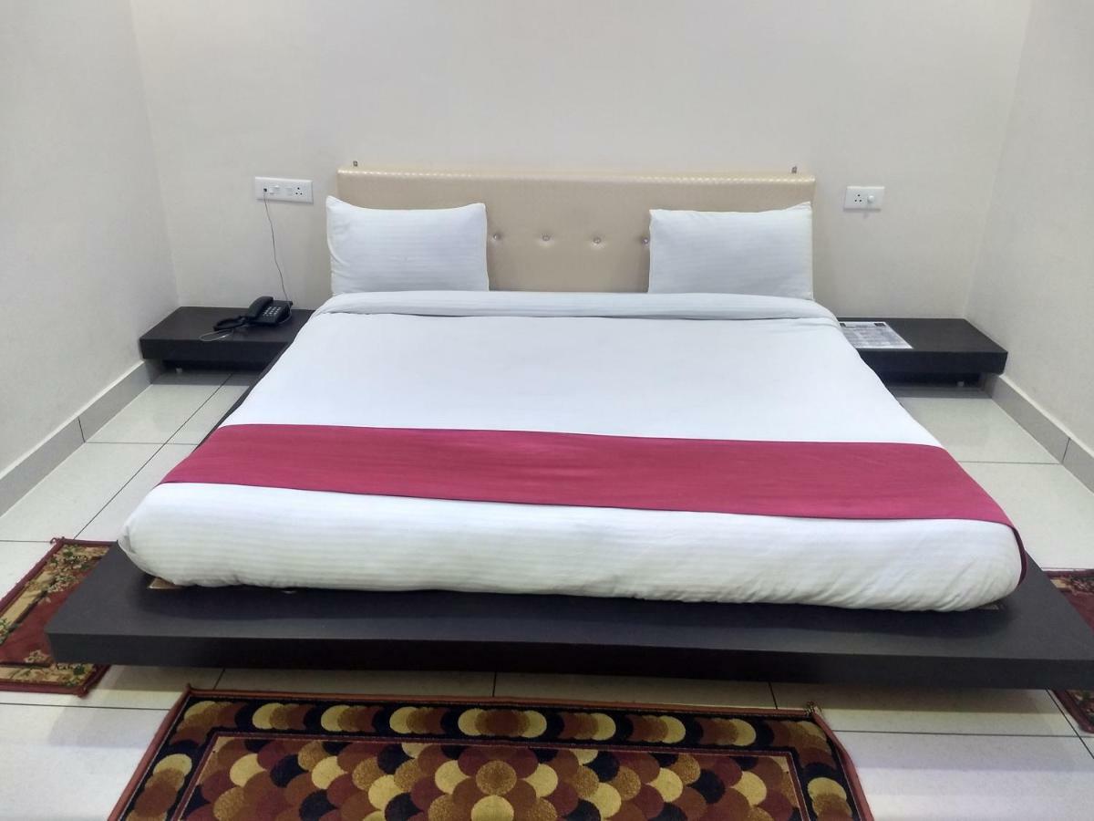 Hotel Reyansh Tanakpur Esterno foto
