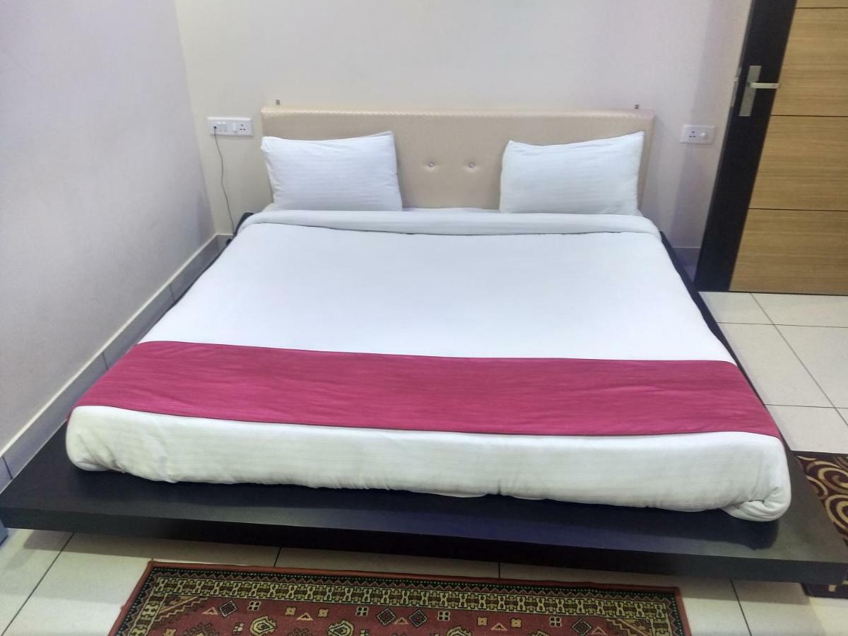 Hotel Reyansh Tanakpur Esterno foto